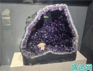 畅销全球的东海水晶，都卖给谁了？